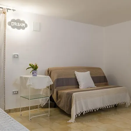 Marie Maison Salinola Ostuni