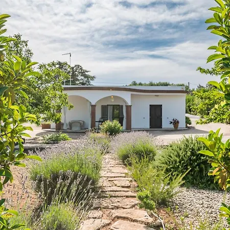 Marie Maison Salinola Ostuni